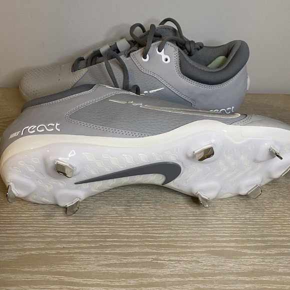 New Nike Hyperdiamond 4 Elite React Softball Cleats CZ5917-012 Womens Sz 12 Gray - Picture 8 of 8